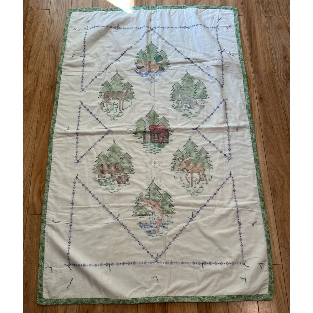 Jack Dempsey Great Outdoors‎ Fox White Lap Boy Cabin Quilt 58'' x 38''